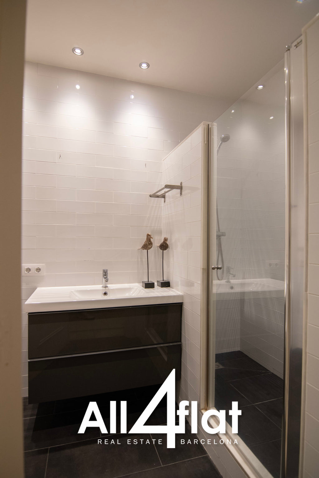 Muntaner Street - Ref: 003606 