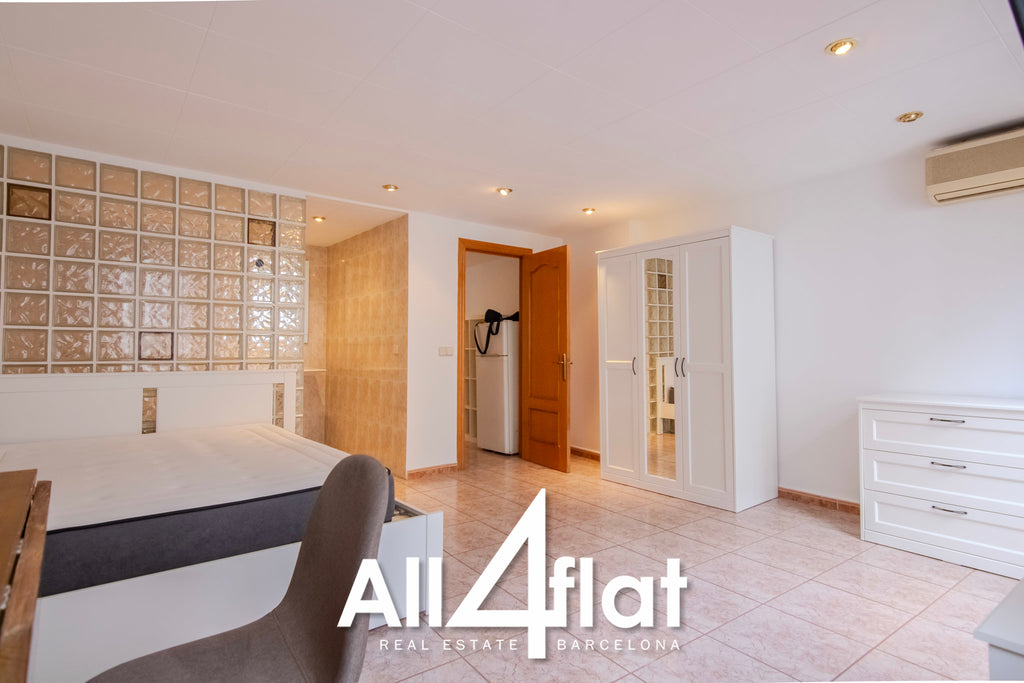 C/ Escudellers Blanch - Réf. : 000506F 