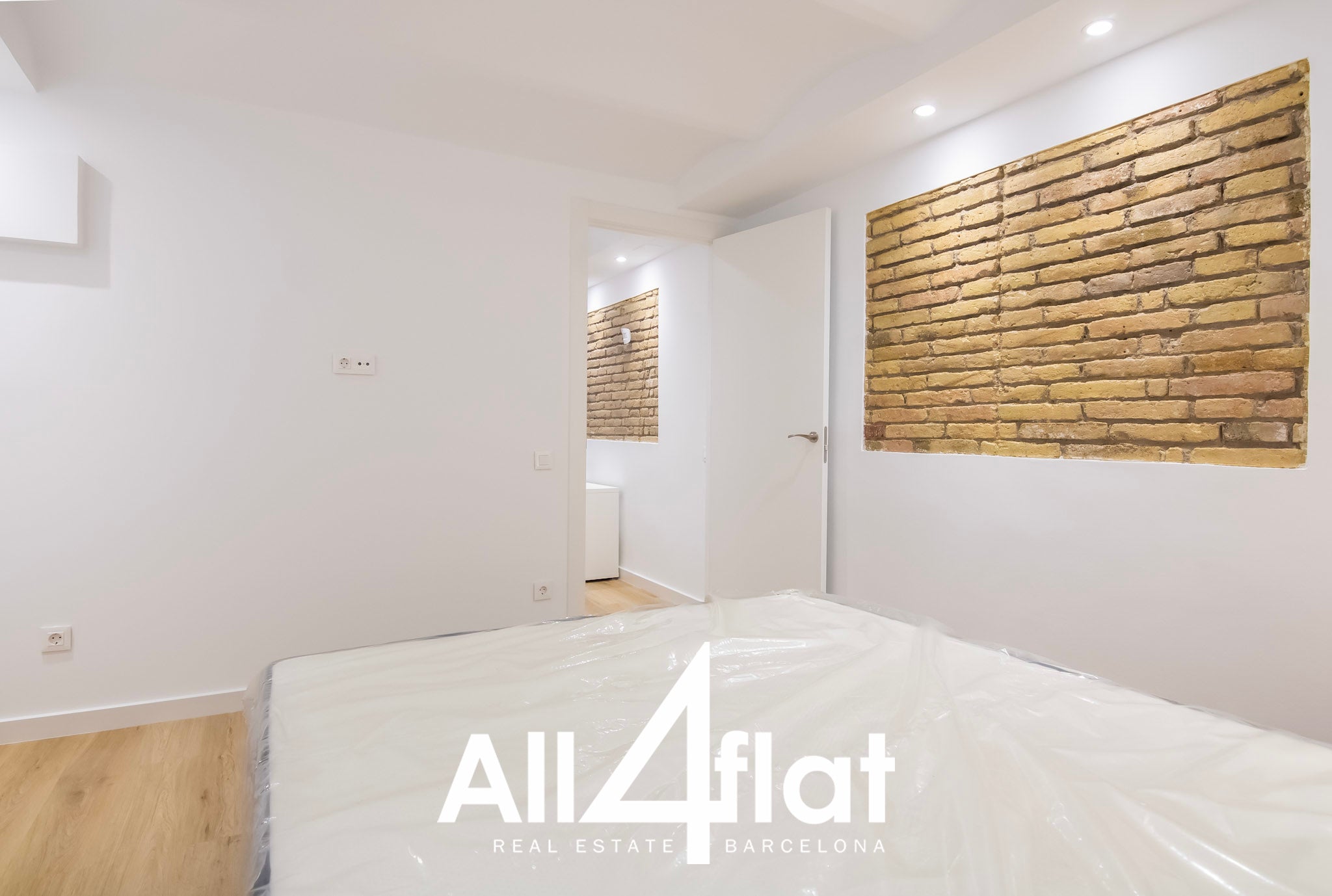 Rue Fontrodona - Réf: 003075 