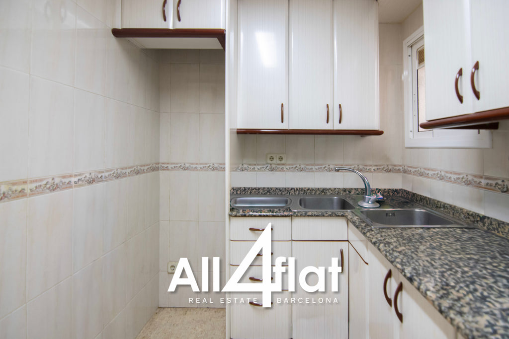 Muga Street - Ref: 003607 