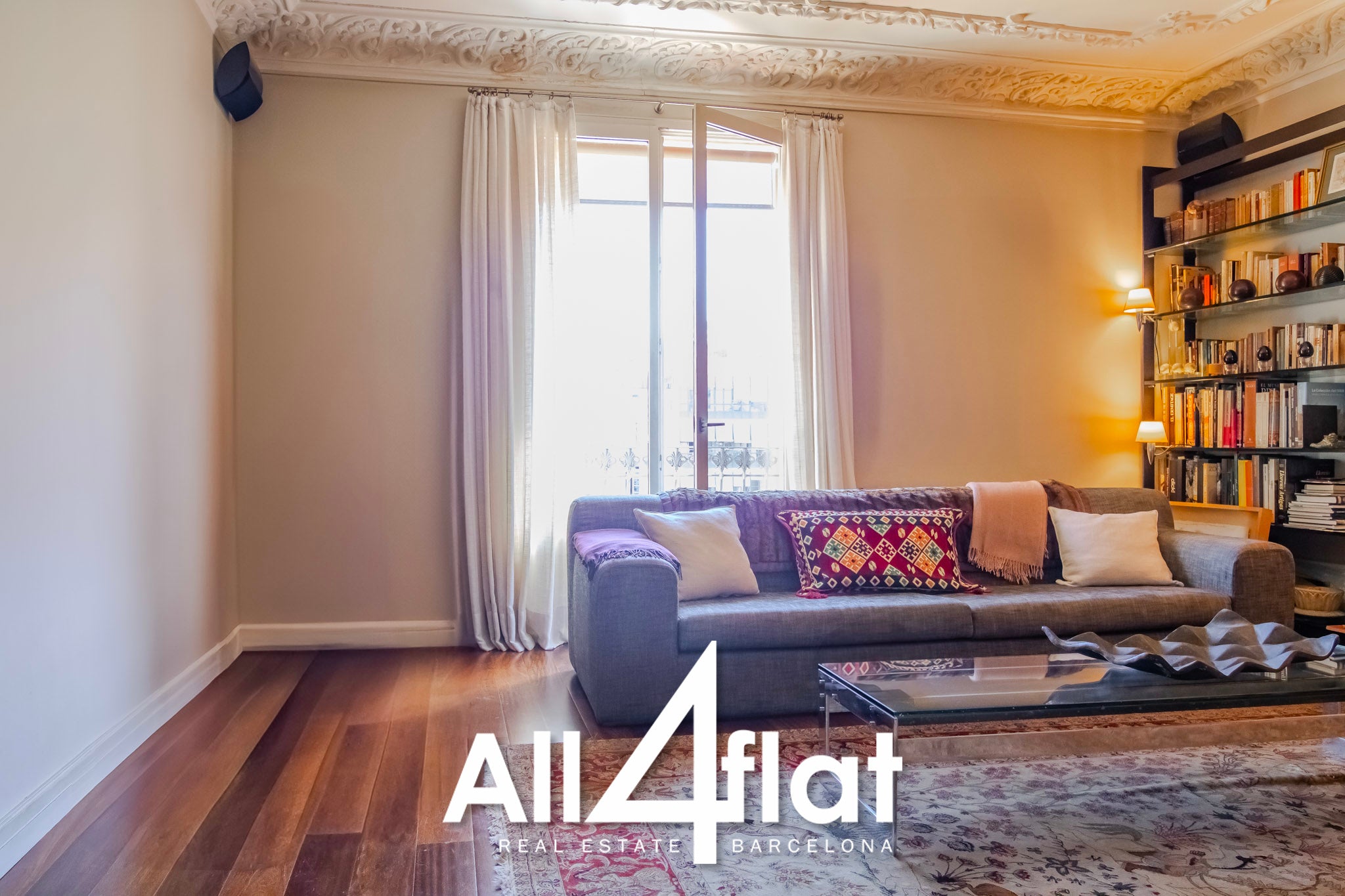 C/ Pau Claris - Ref: 003509