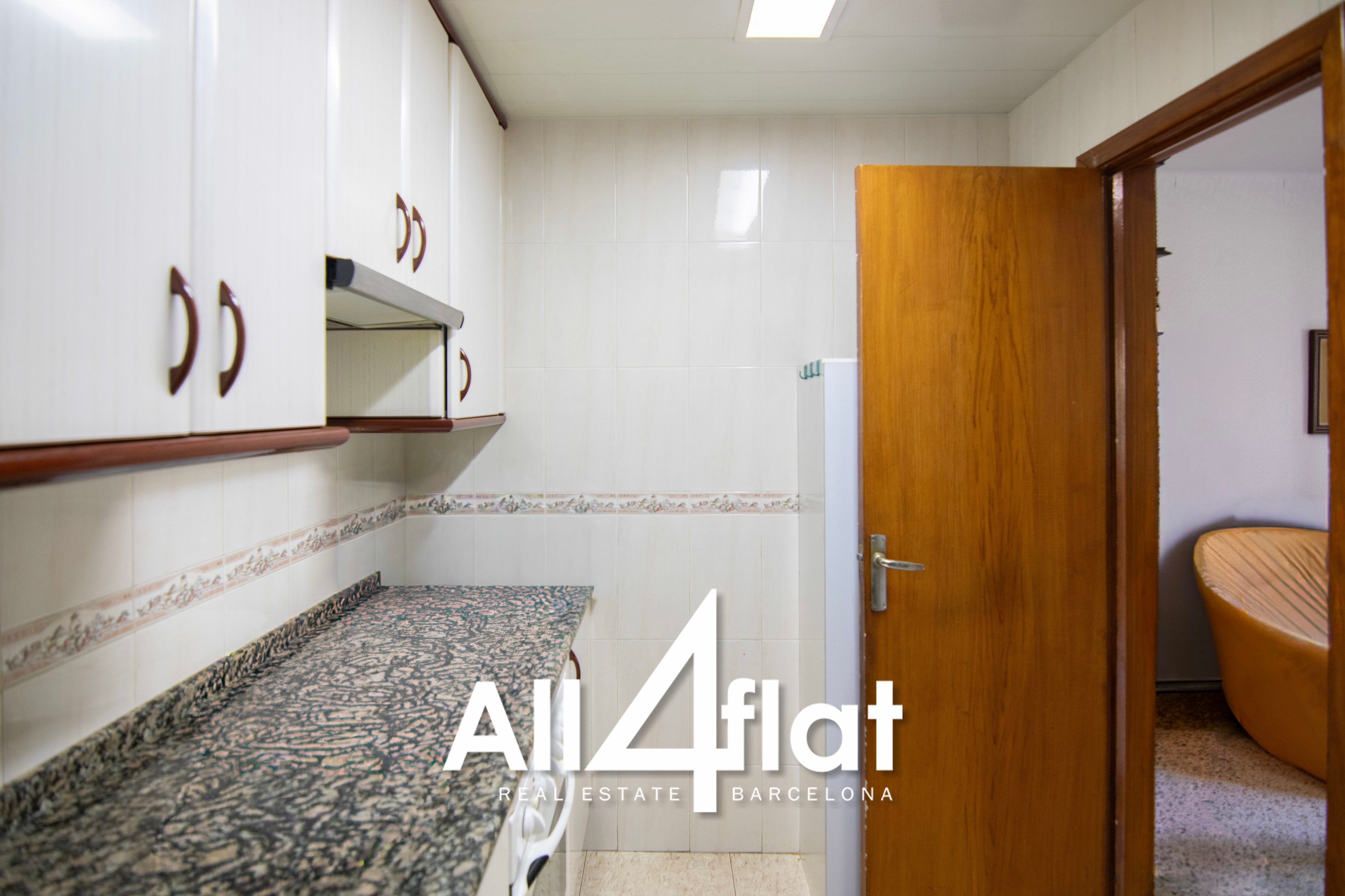 Muga Street - Ref: 003607 