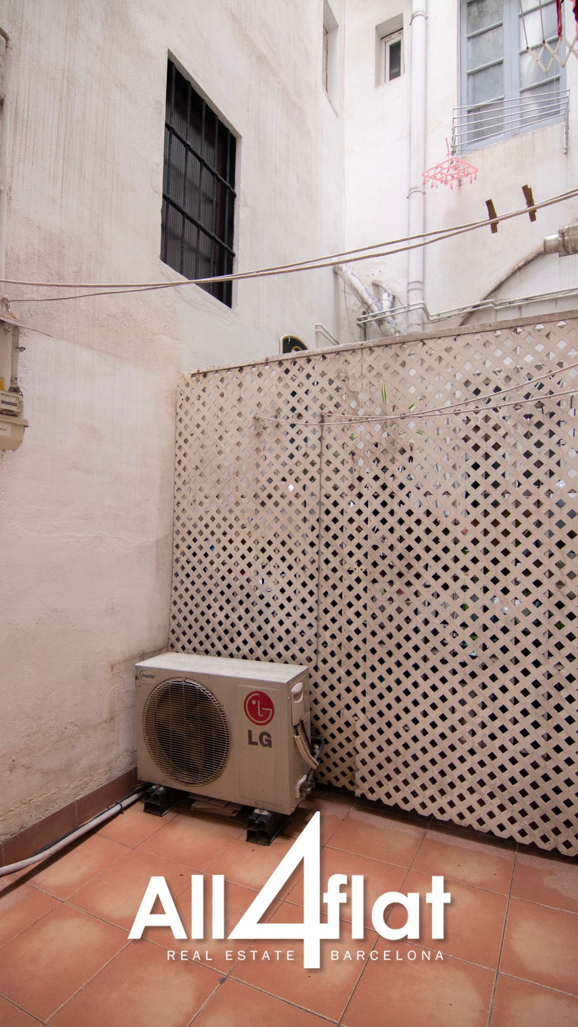 C/ Roca - Réf. : 003599