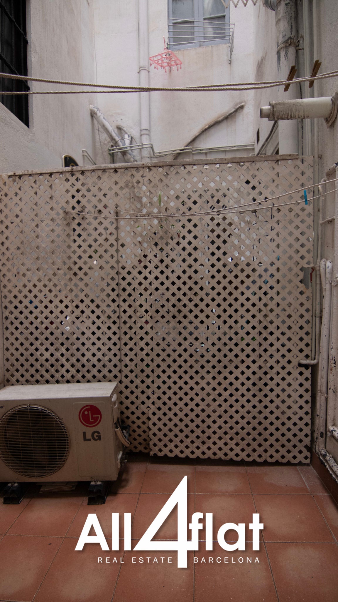 C/ Roca - Réf. : 003599