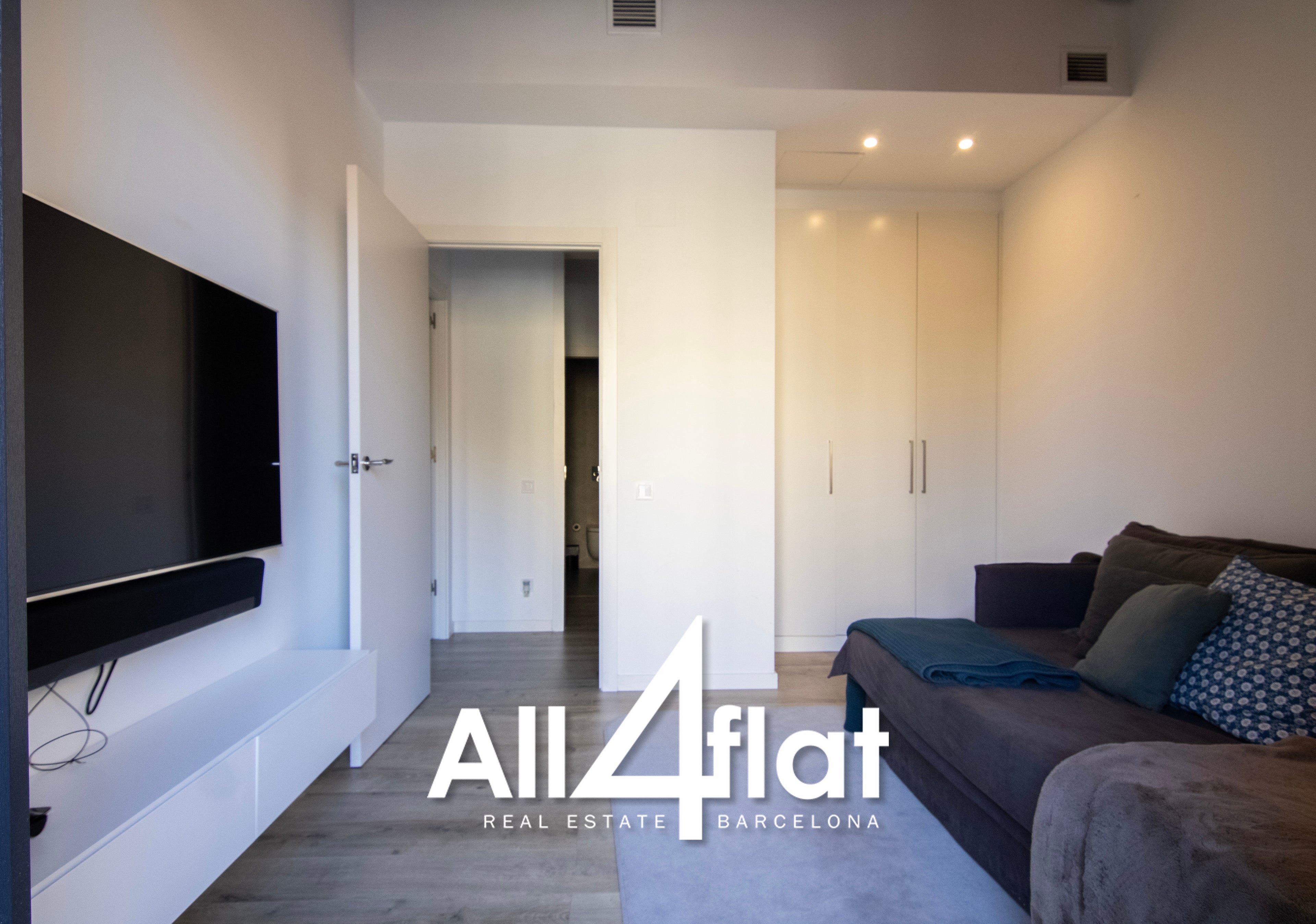 C/ Comte Urgell - Ref: 000003D