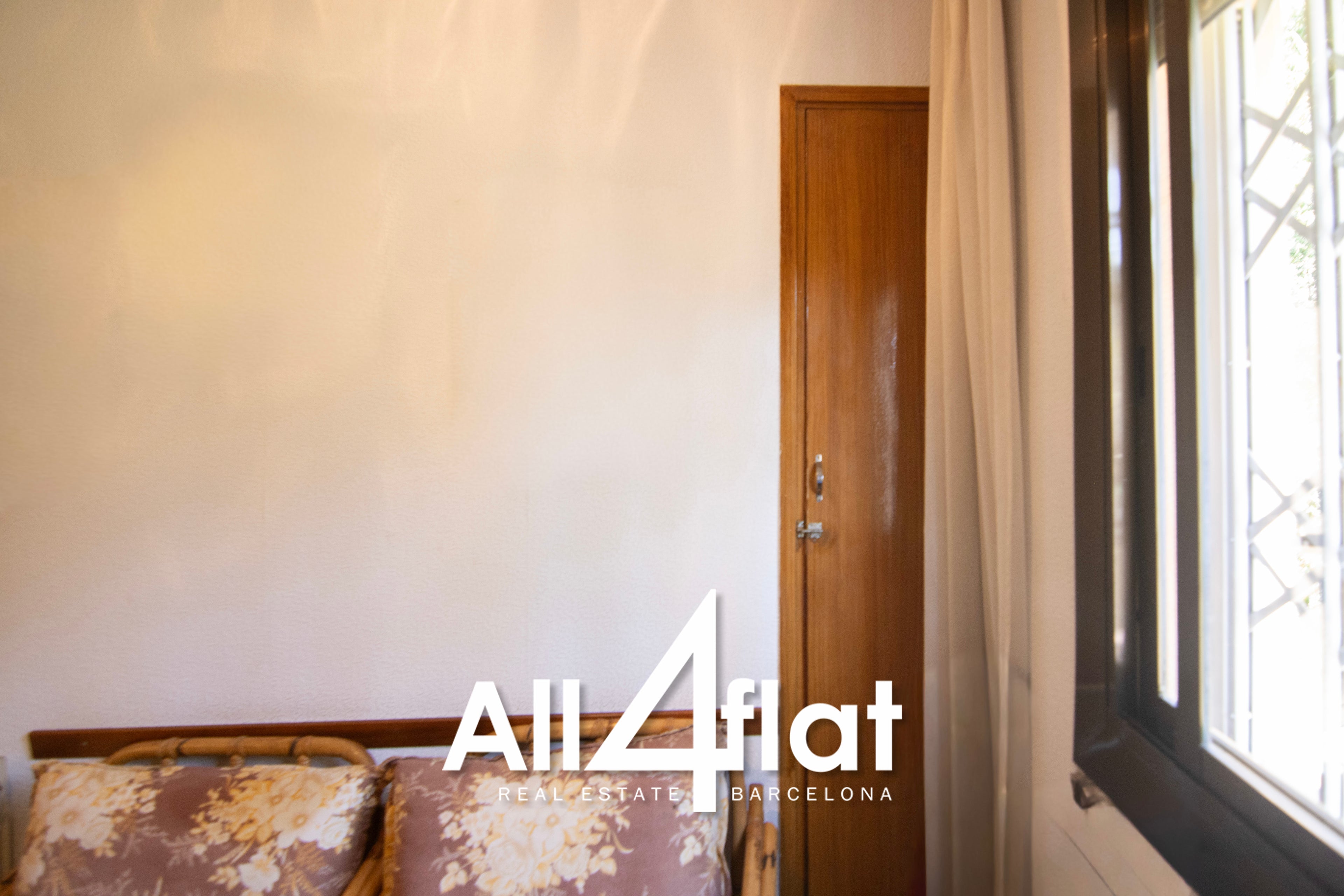 Muga Street - Ref: 003607 