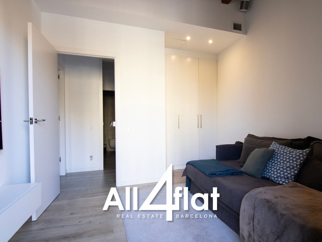 C/ Comte Urgell - Ref: 000003D