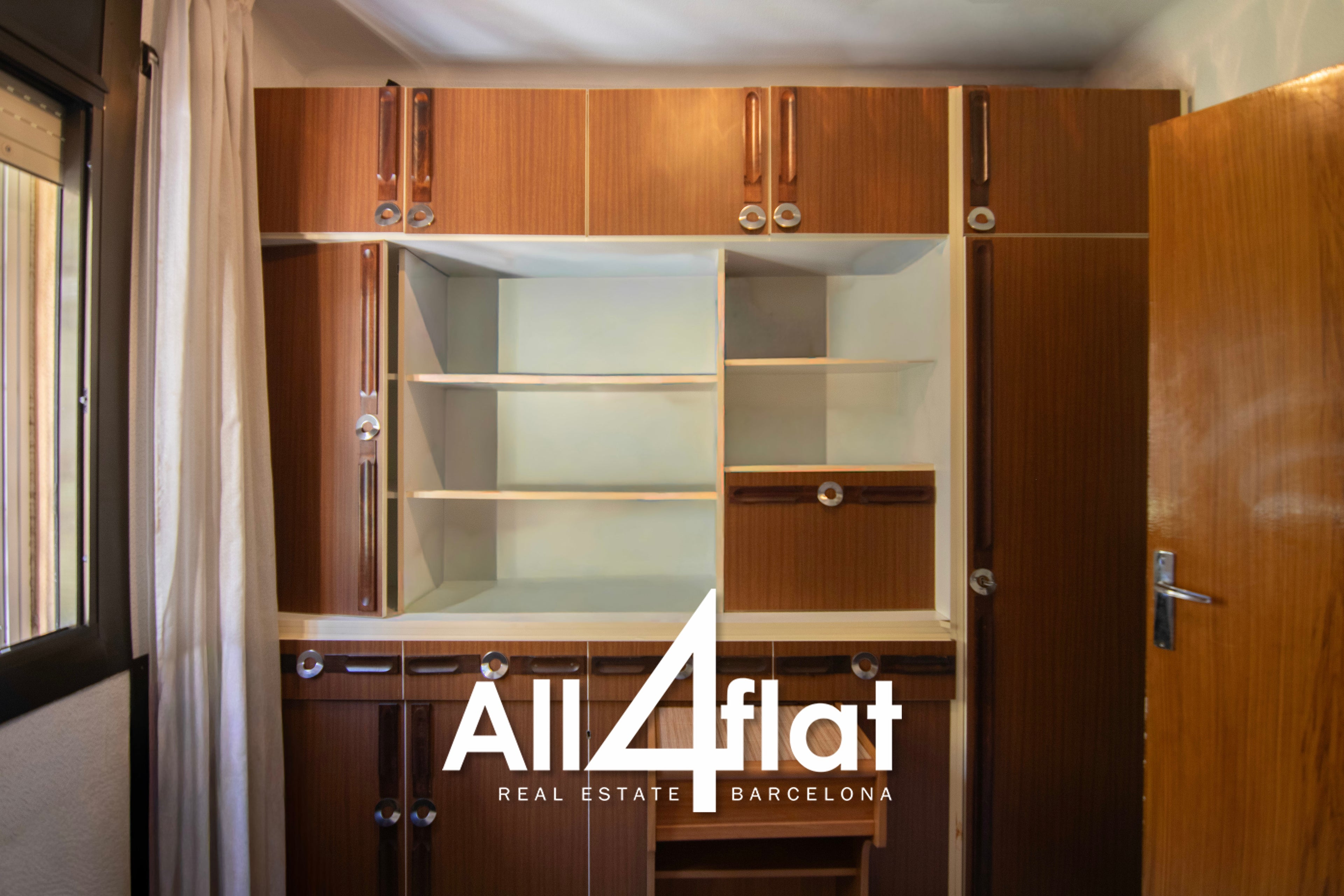 Muga Street - Ref: 003607 