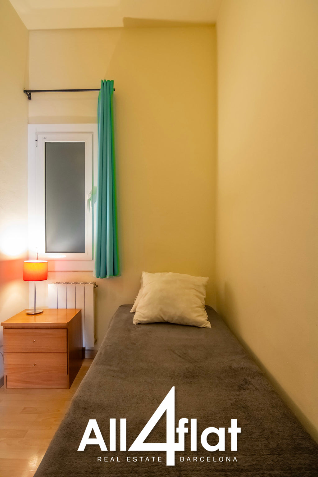 C/ Parallel - Ref: 002288E