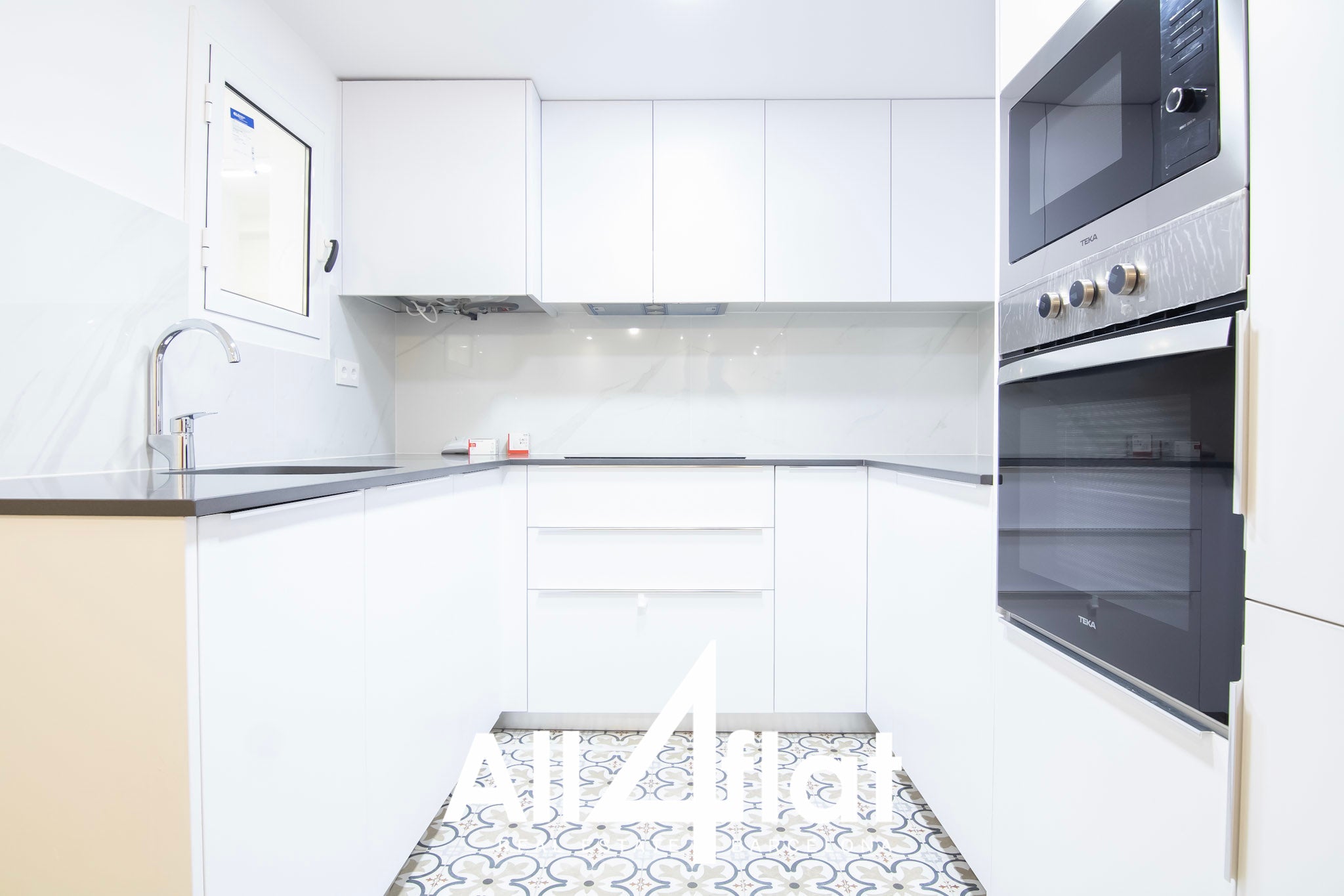 Rue Fontrodona - Réf: 003075 