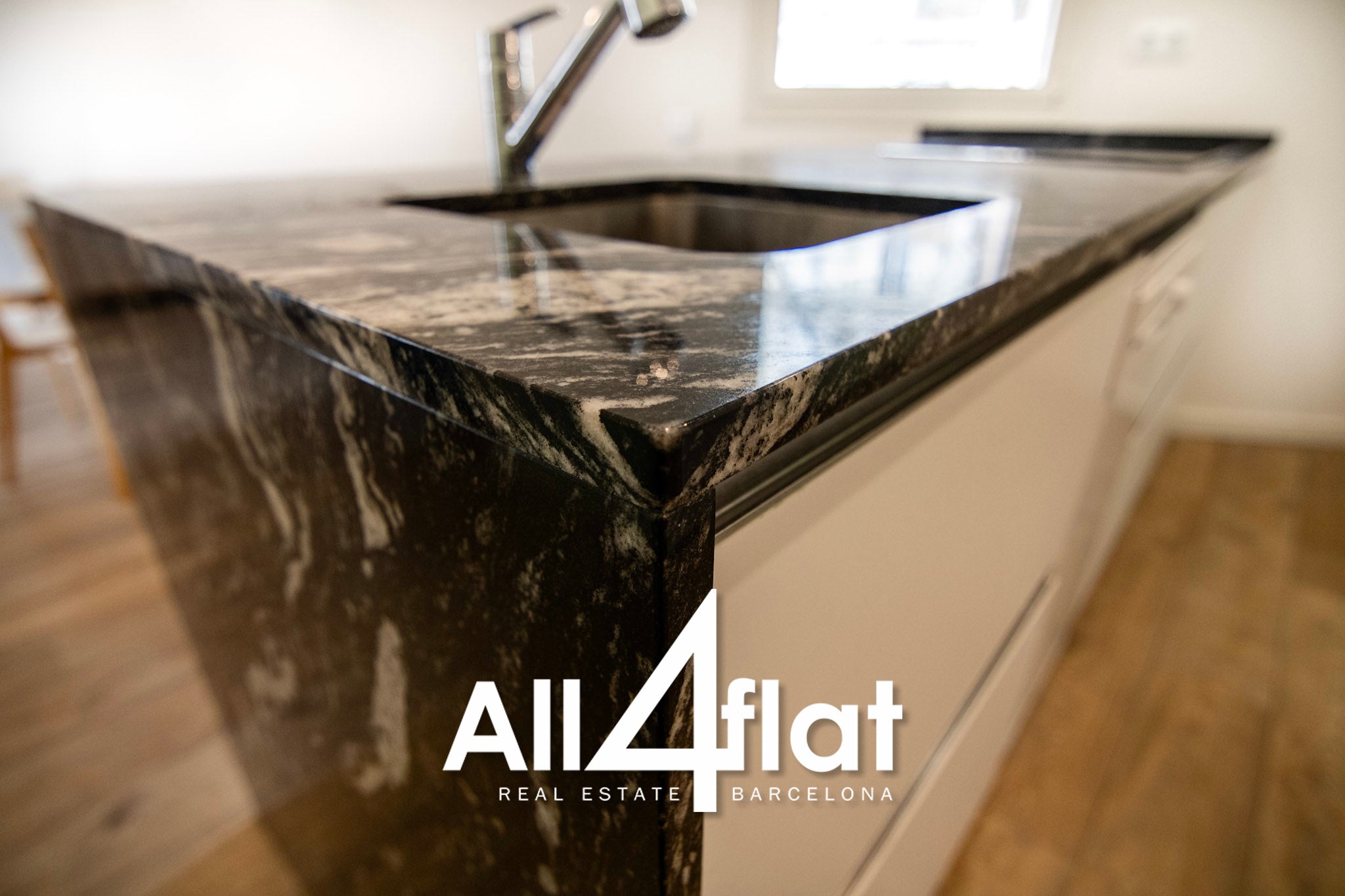 C/ Creu Coberta - Ref: 003637