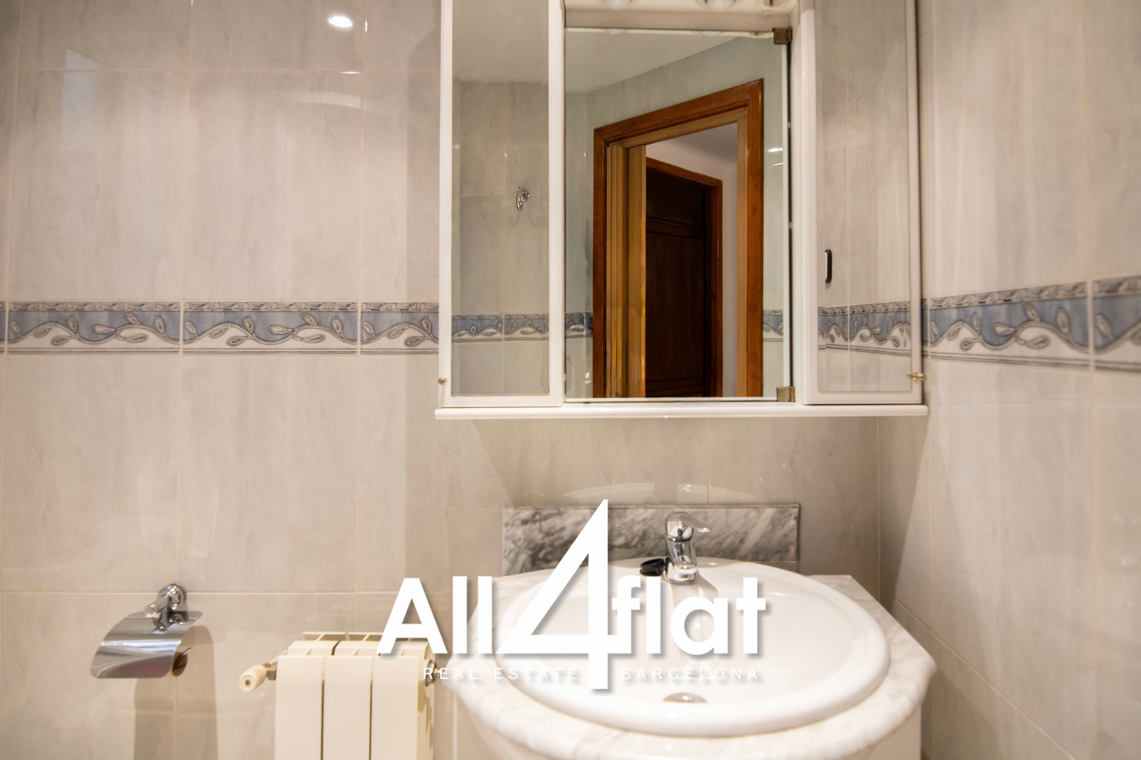 Muga Street - Ref: 003607 