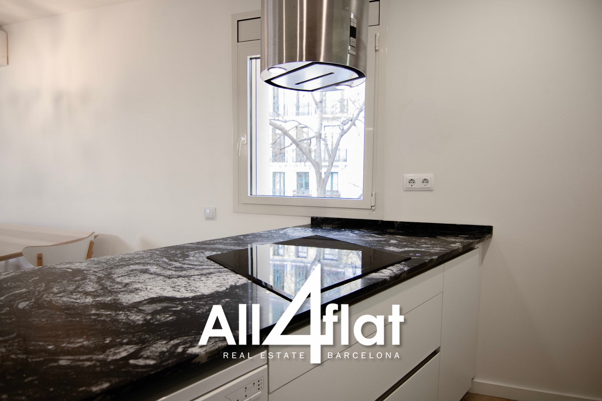 C/ Creu Coberta - Ref: 003637