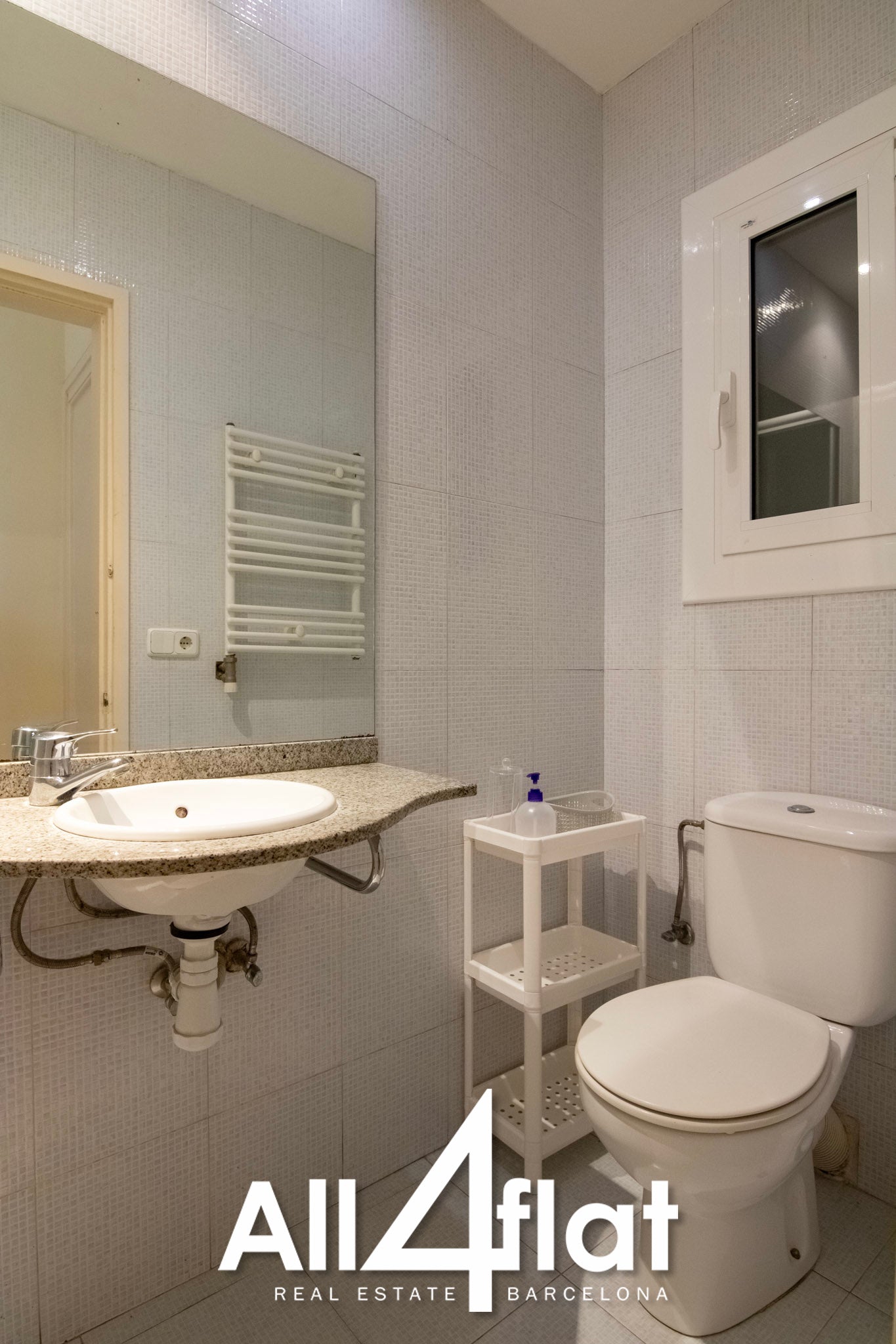 C/ Parallel - Ref: 002288E