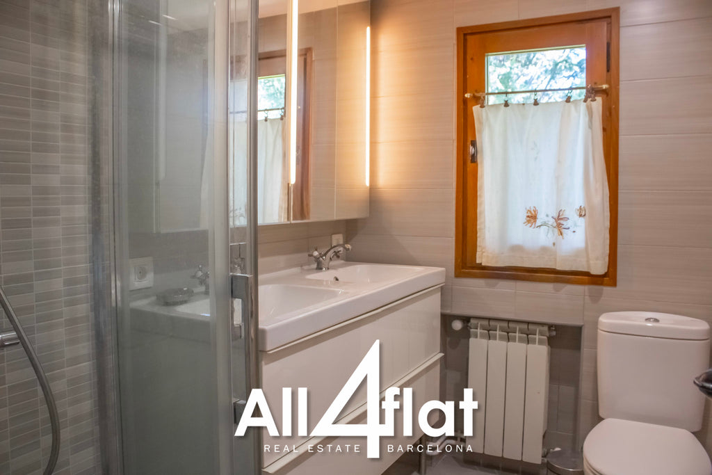 Cerdanya Avenue No. 1 