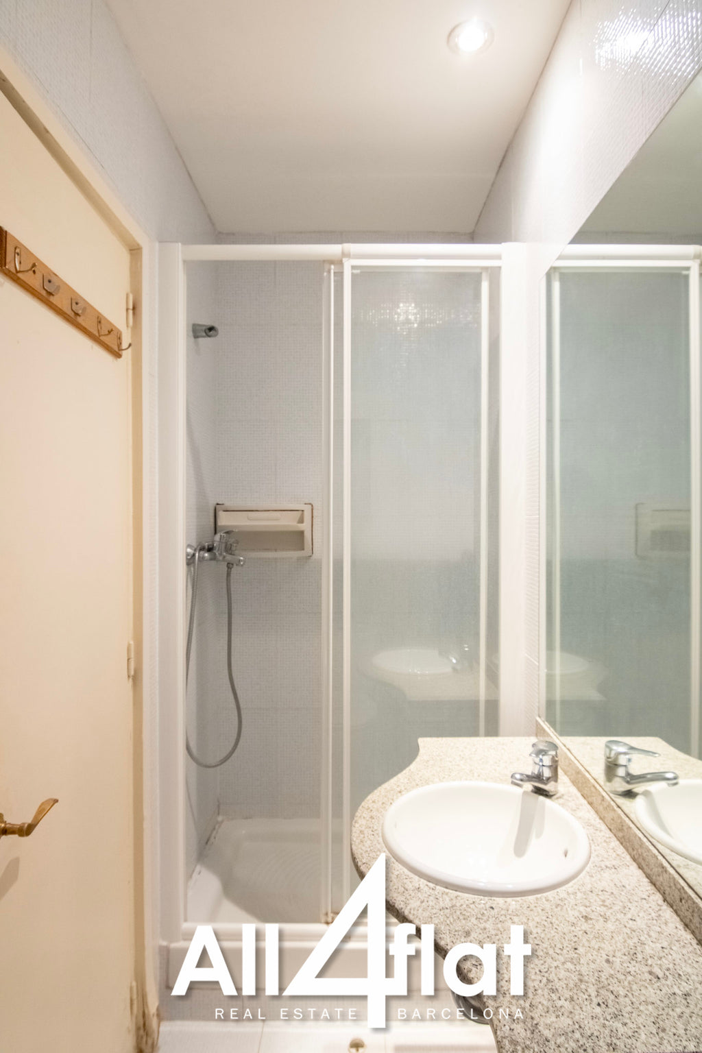 C/ Parallel - Ref: 002288E