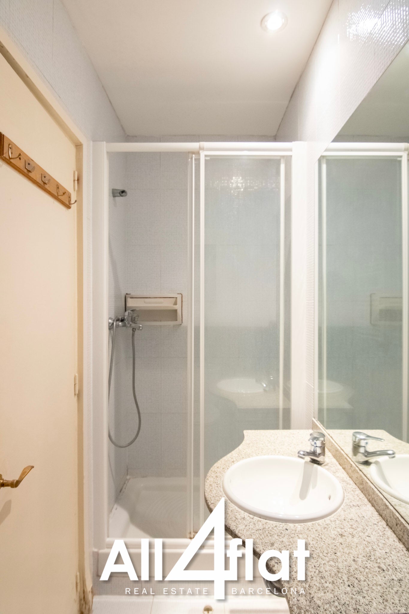 C/ Parallel - Ref: 002288E