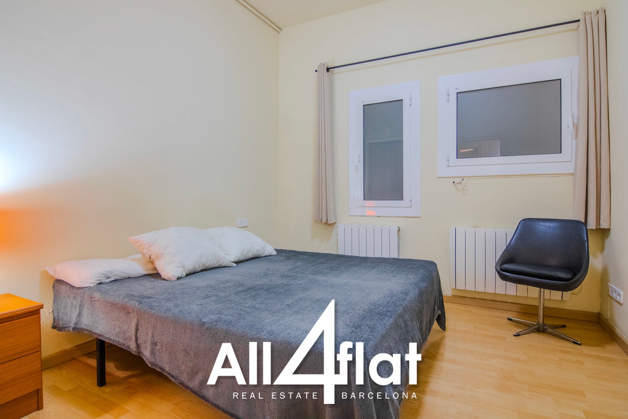 C/ Parallel - Ref: 002288E