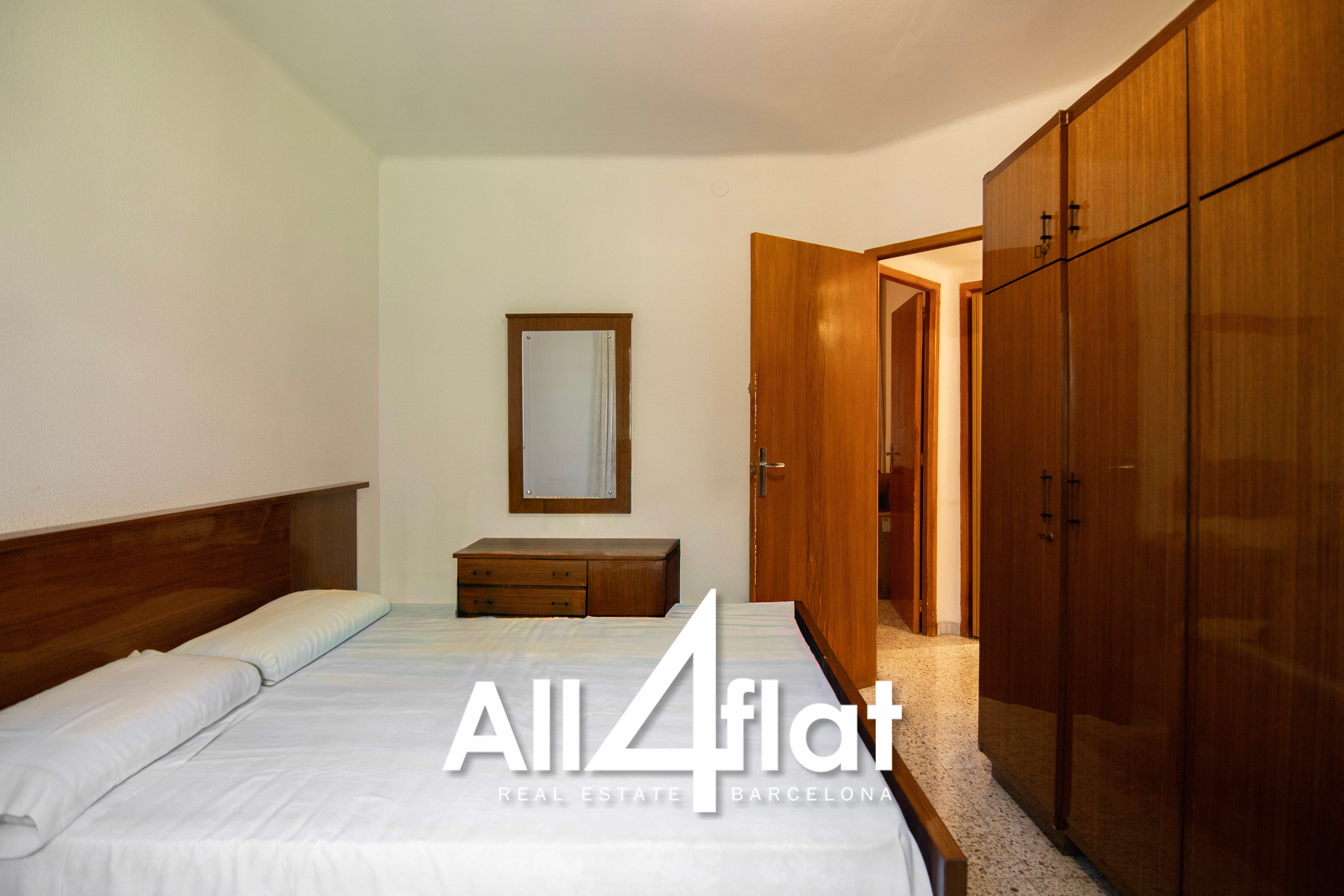 Muga Street - Ref: 003607 