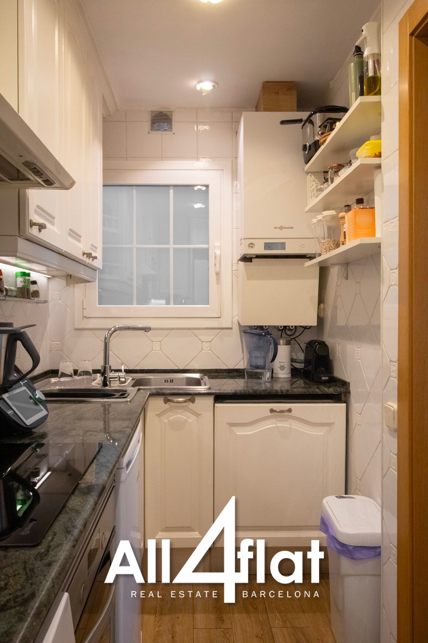 C/ Galileu - Ref: 001684B