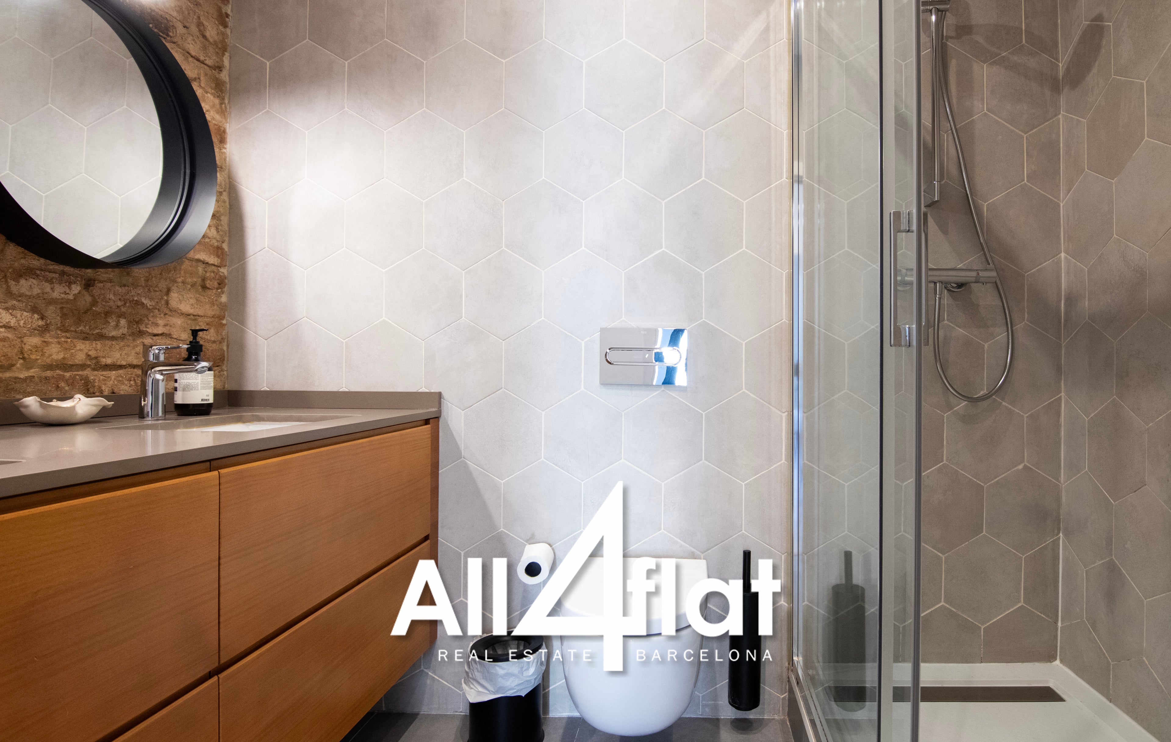 C/ Comte Urgell - Ref: 000003D