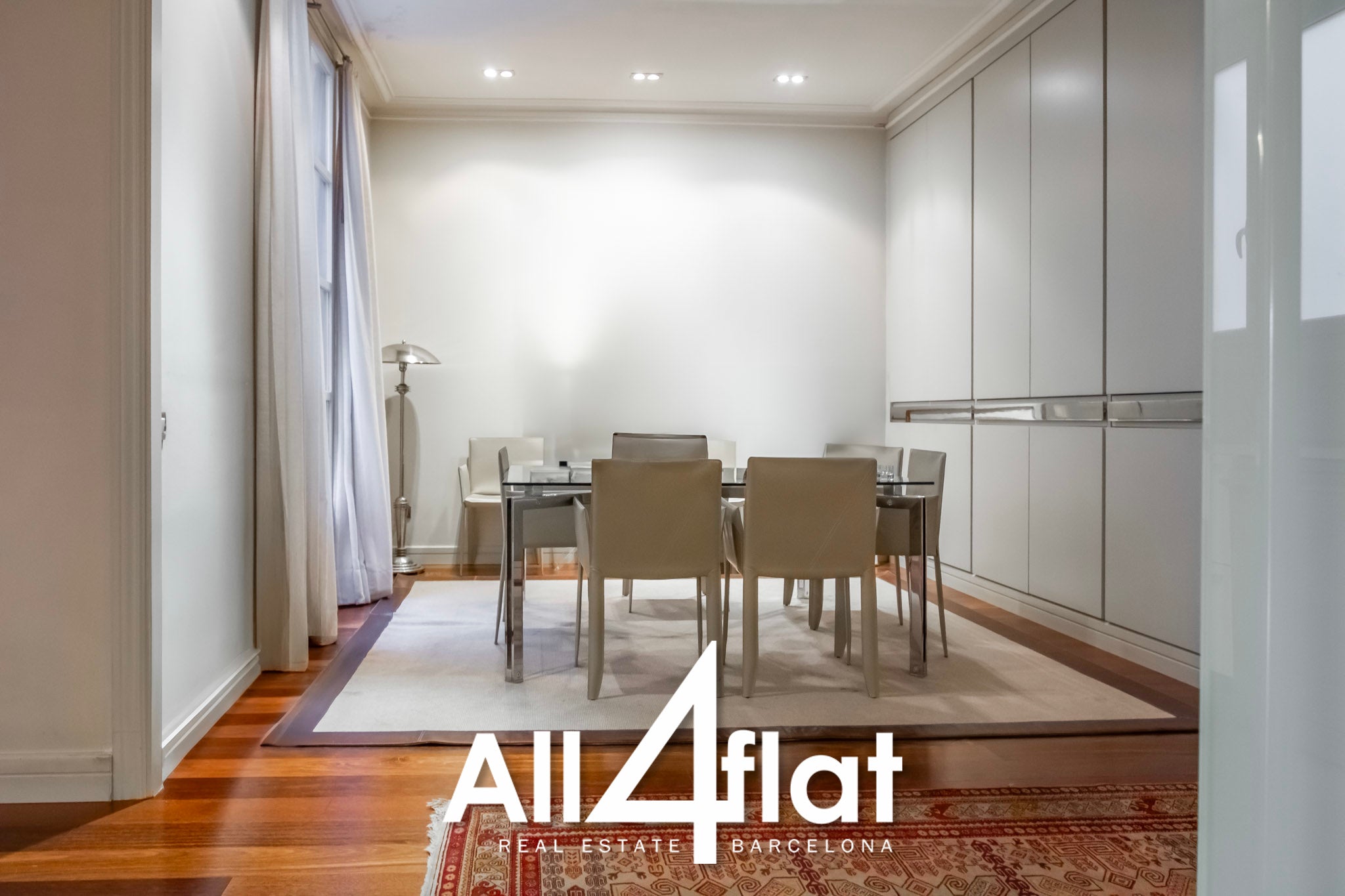 C/ Pau Claris - Réf. : 003509 