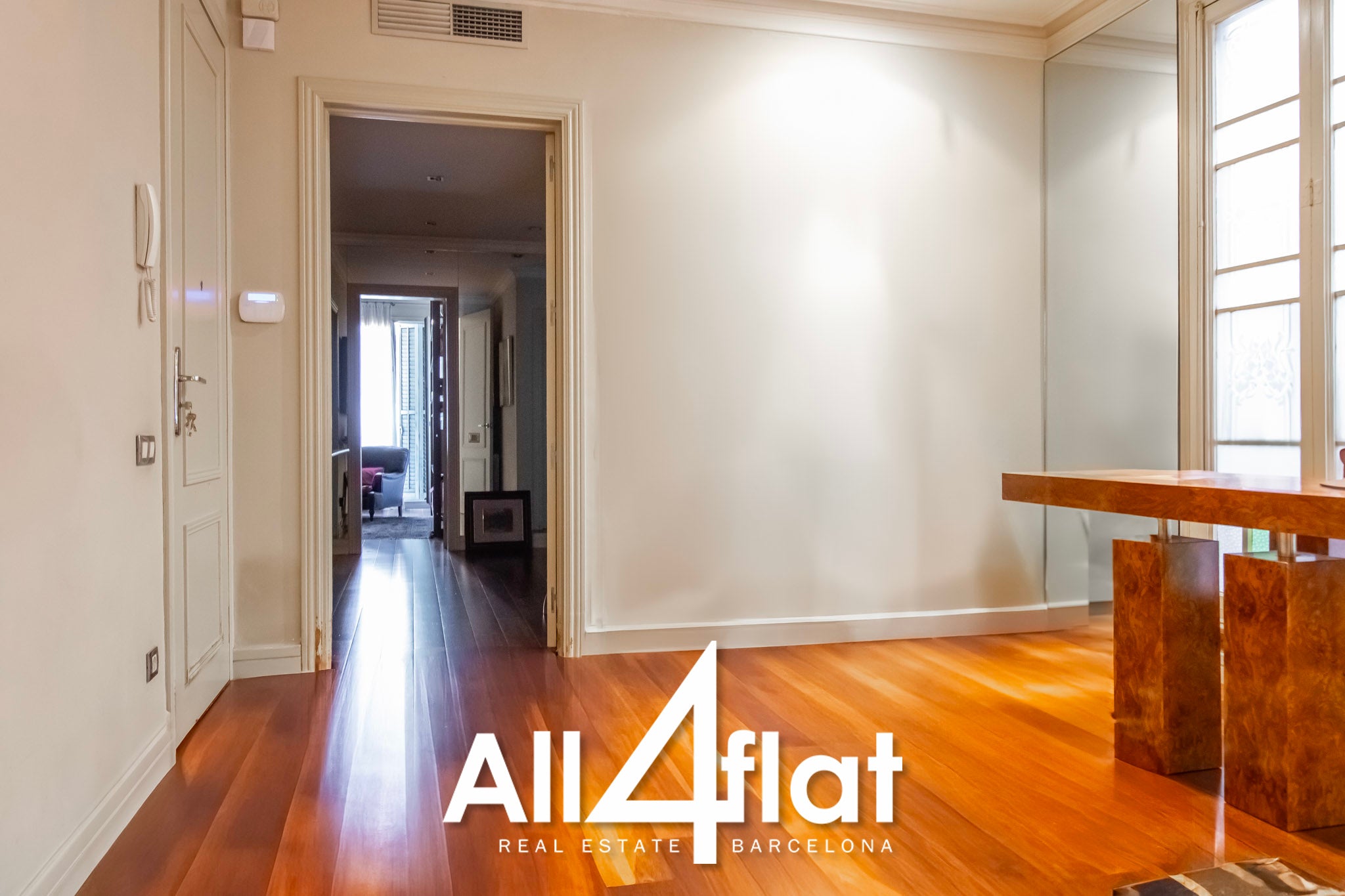 C/ Pau Claris - Réf. : 003509 