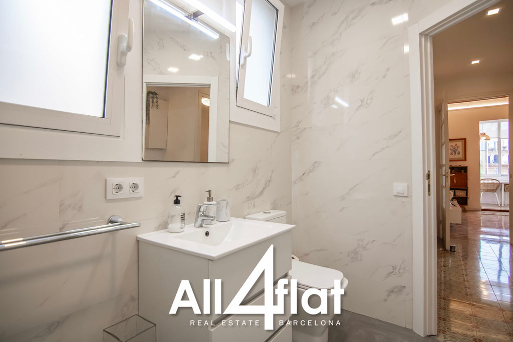 C/ Vilamarí - Réf. : 003586 