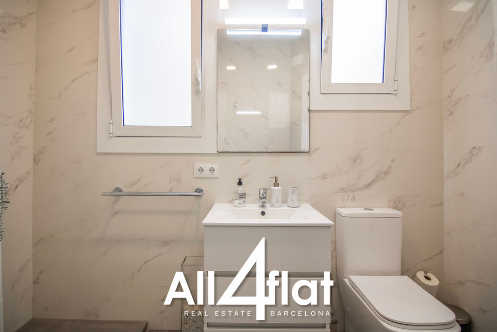 C/ Vilamarí - Réf. : 003586 