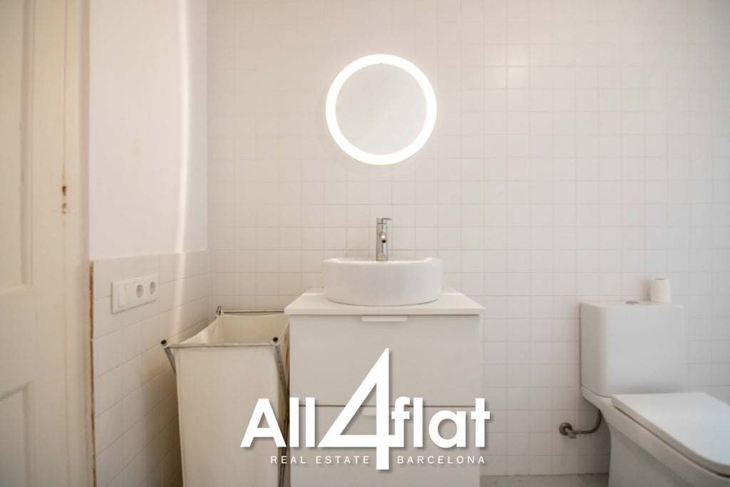 Rue Robador - Réf. : 001827E 