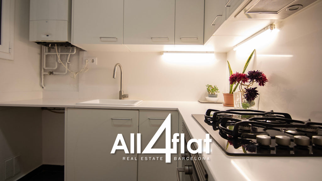 Muntaner Street - Ref: 003606 