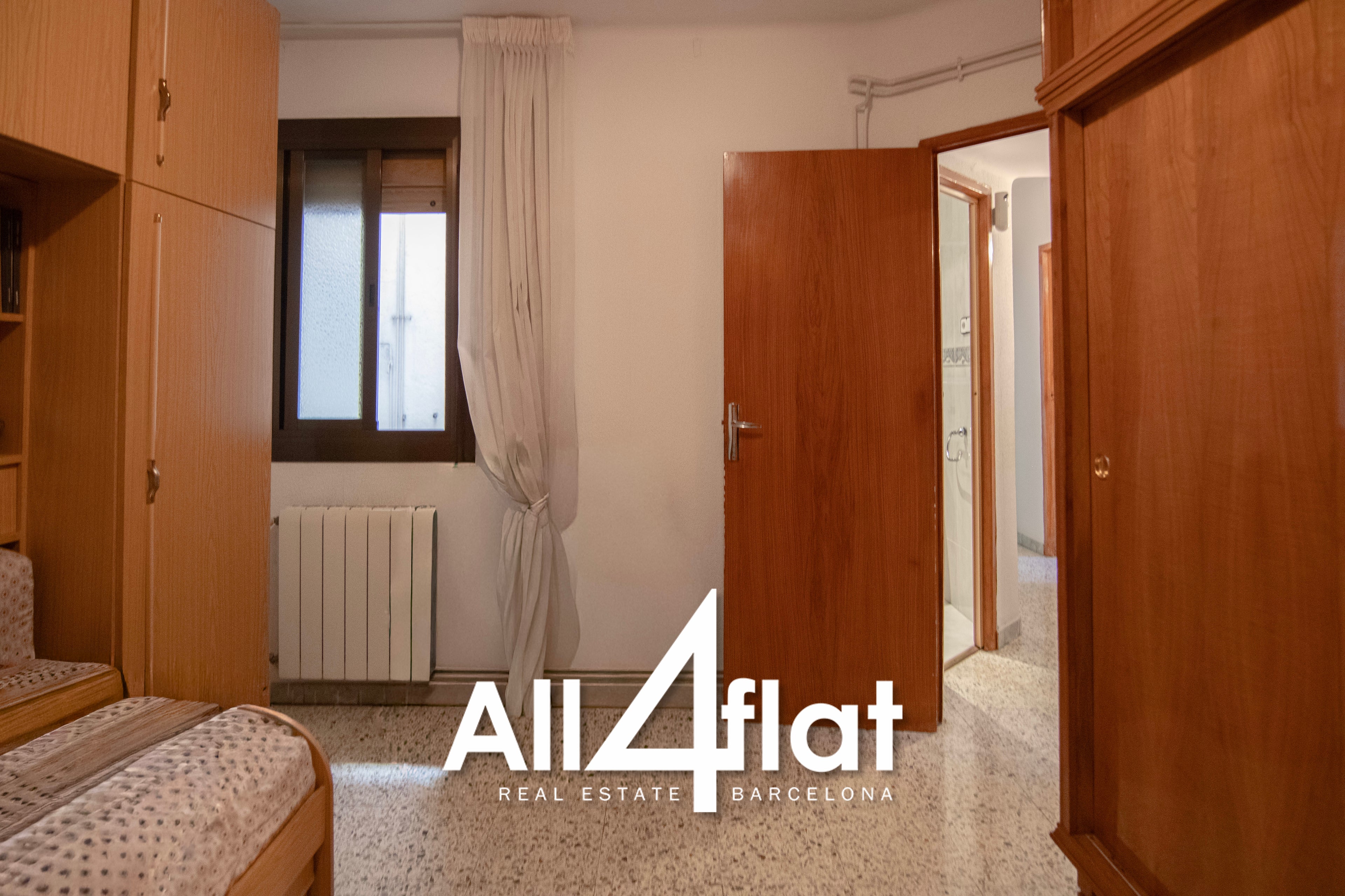 Muga Street - Ref: 003607 