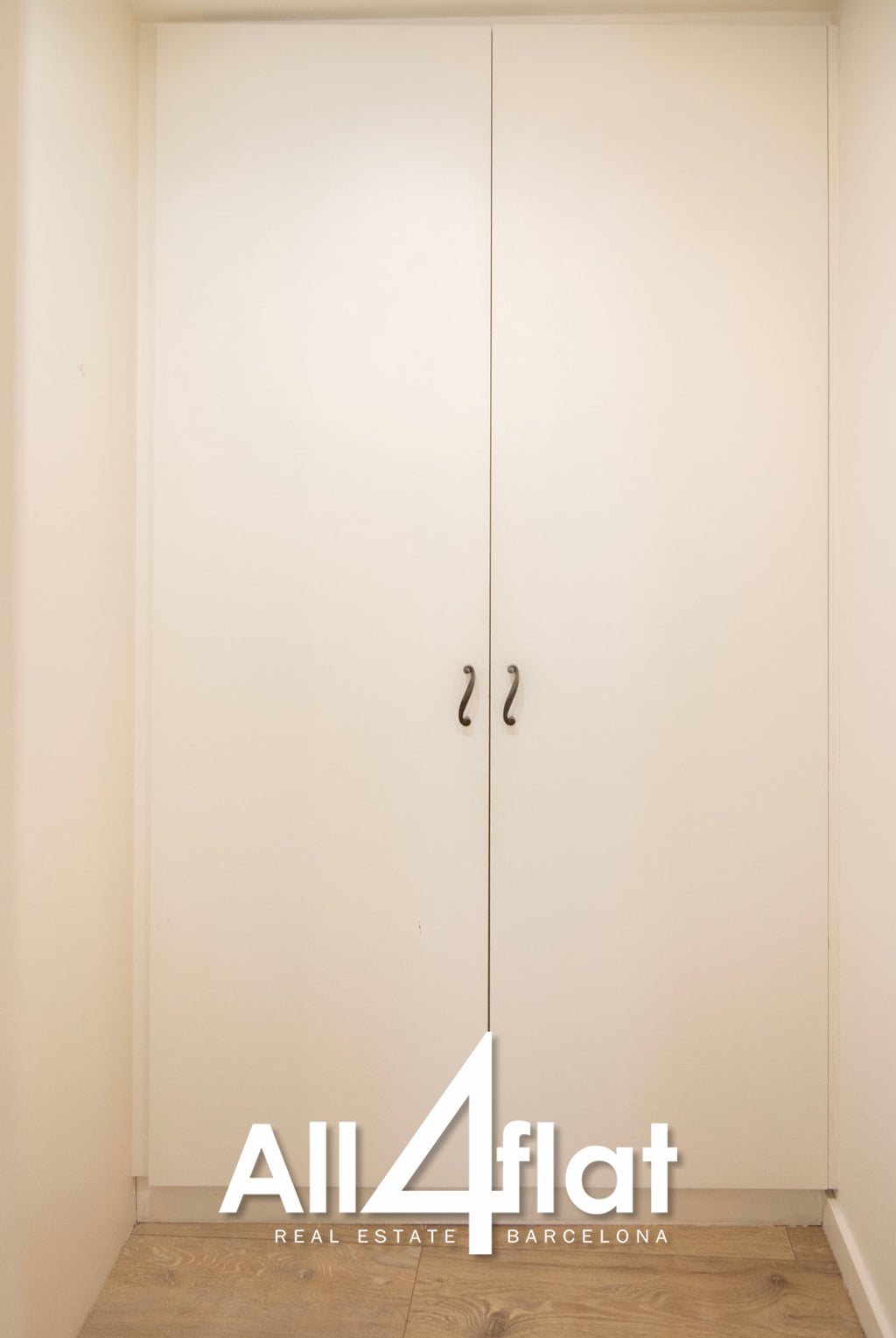 C/ Creu Coberta - Ref: 003637