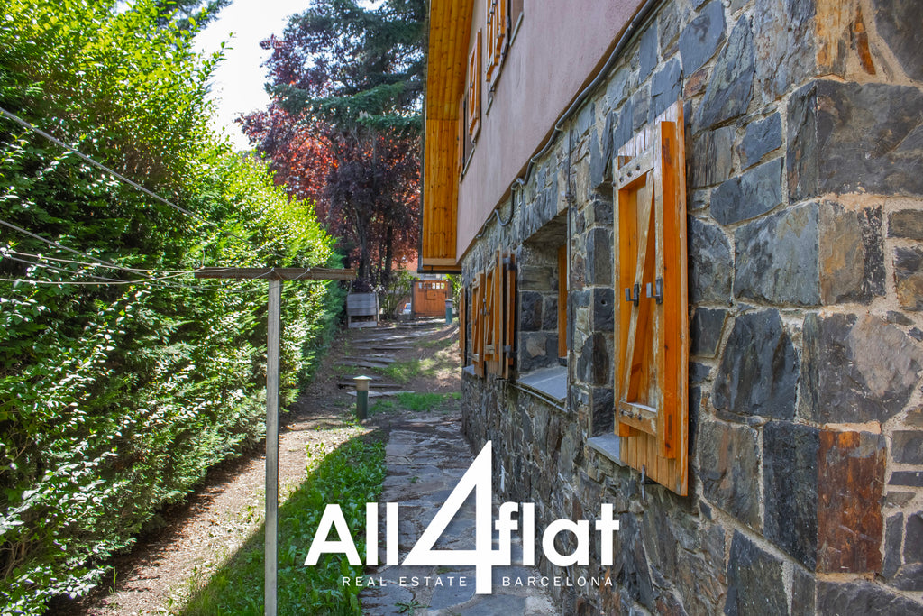 Cerdanya Avenue No. 1 