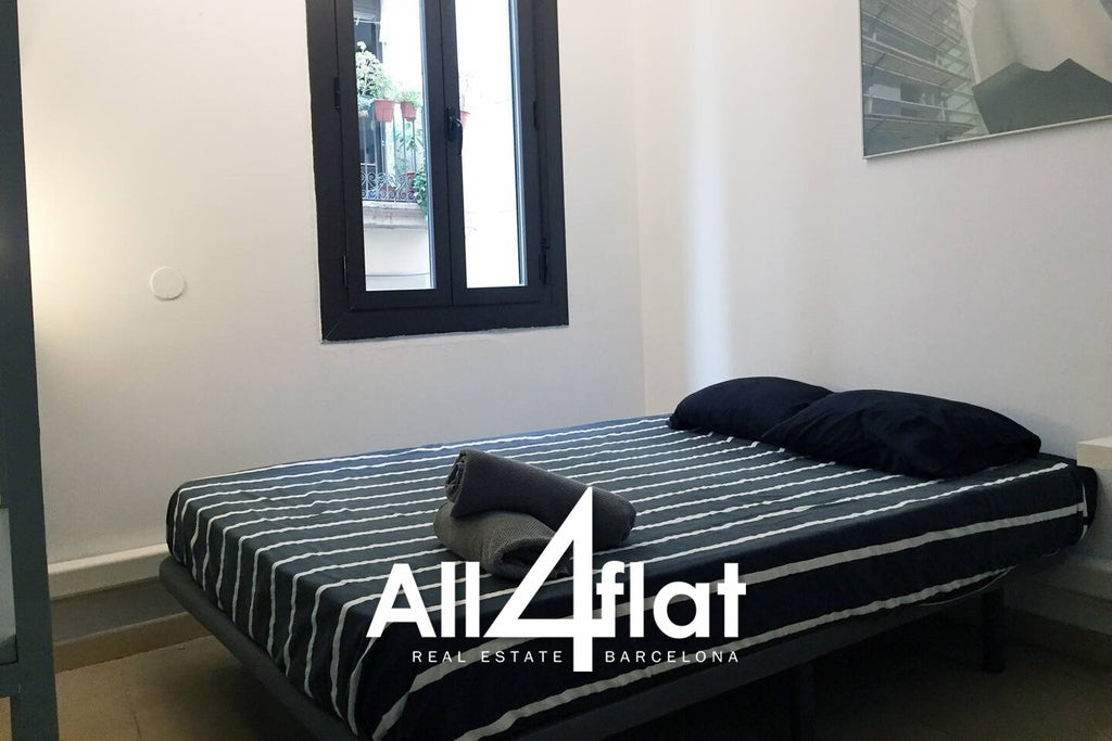 C/ Joaquin Costa - Ref: 000638Y