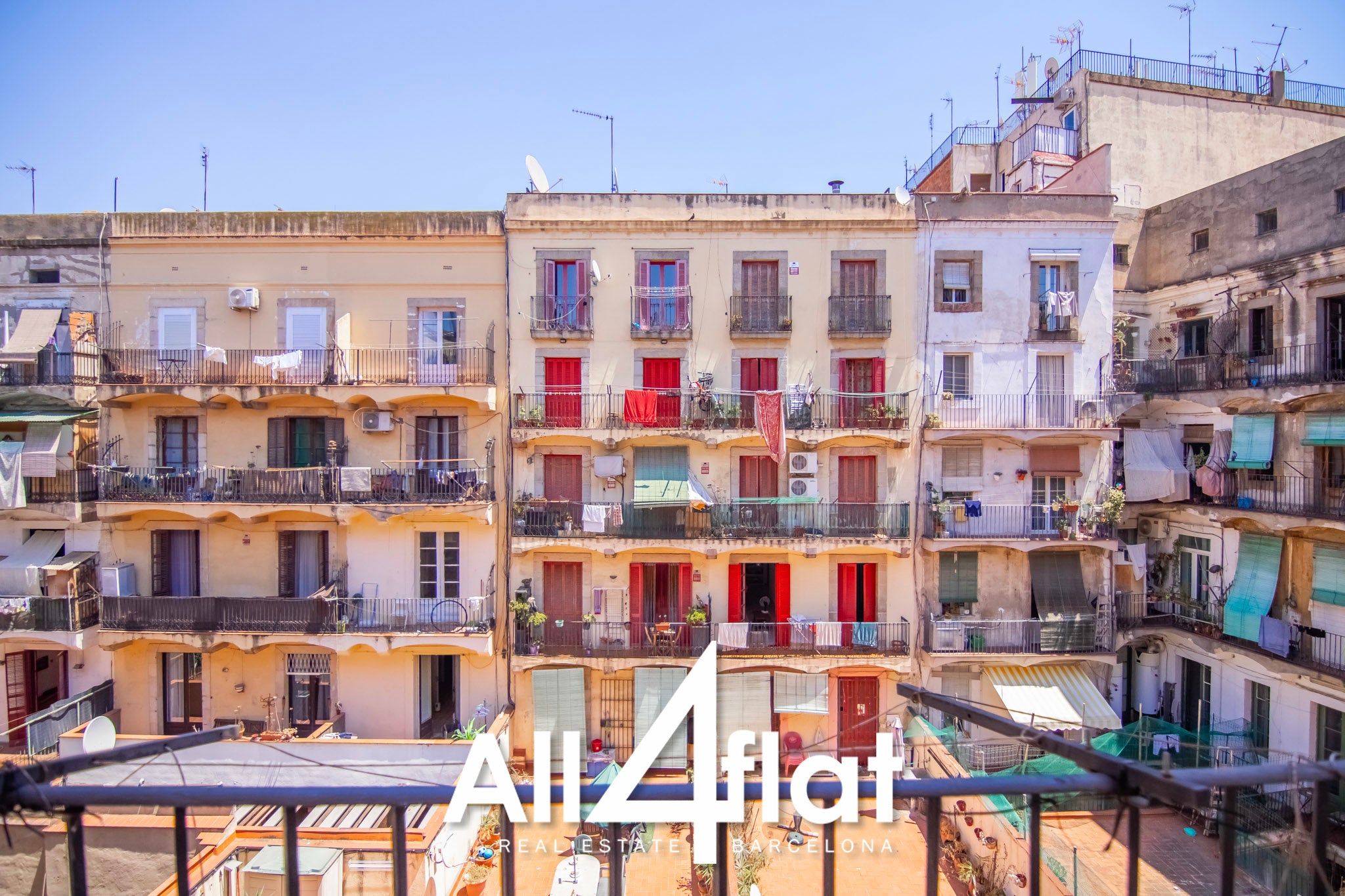 Rue Robador - Réf. : 001827E 