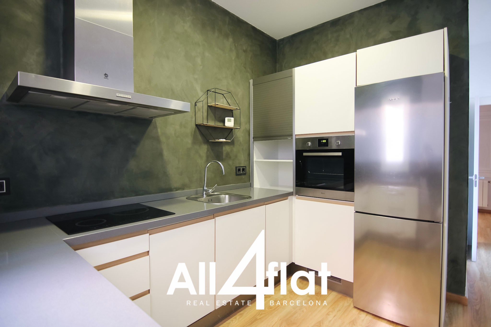 C/ Agustí Vell - Ref: 002547F
