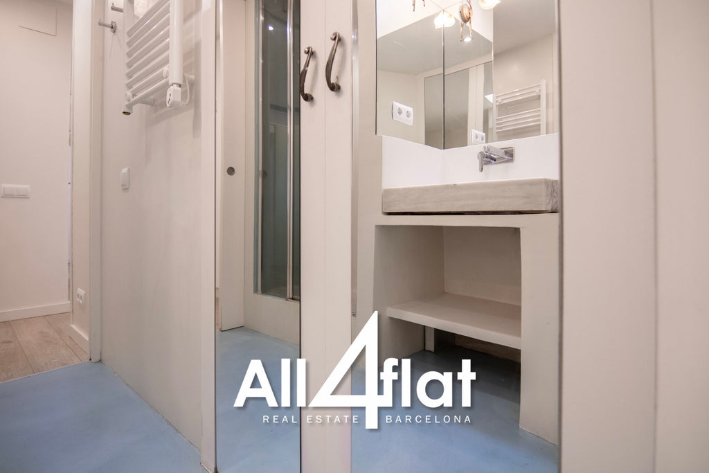 C/ Creu Coberta - Ref: 003637