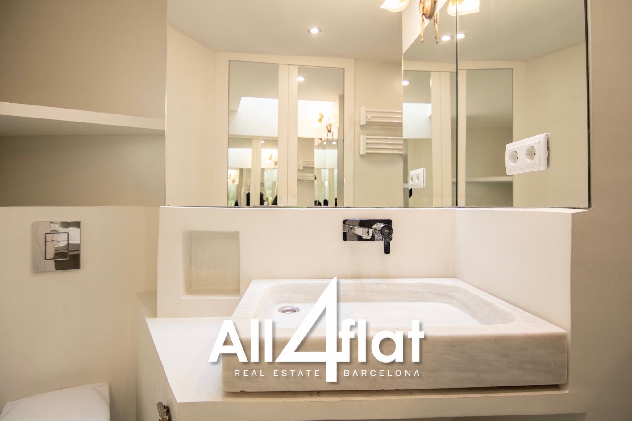 C/ Creu Coberta - Ref: 003637