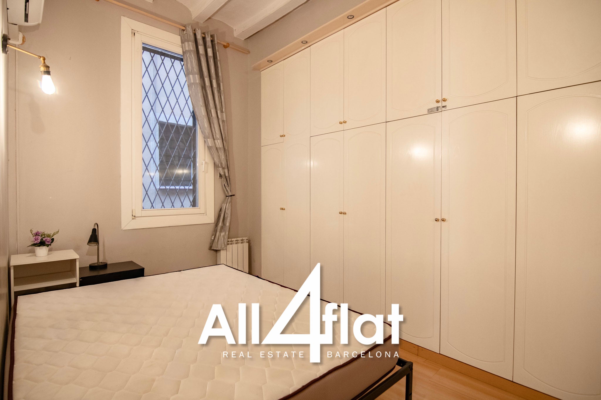 C/ Roca - Réf. : 003599