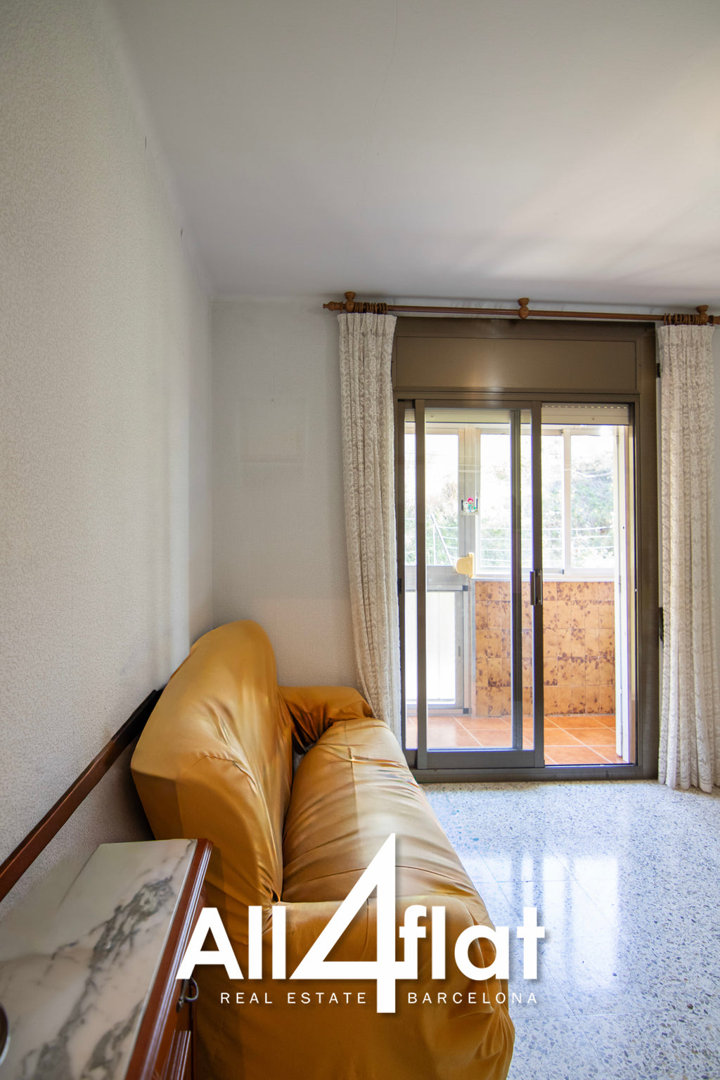 Muga Street - Ref: 003607 