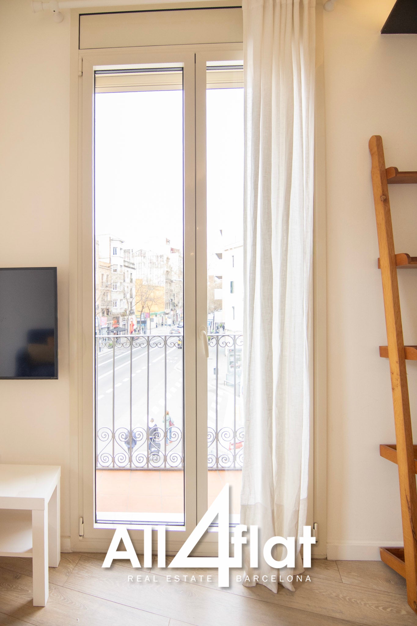 C/ Creu Coberta - Ref: 003637