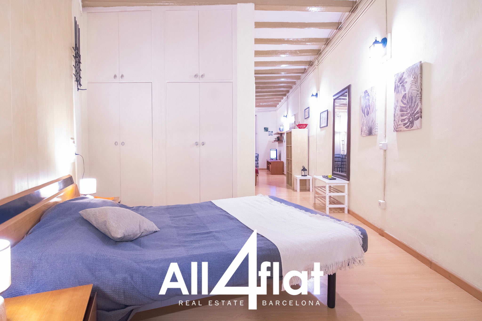 Rue des Bouteilles - Réf. : 003095B 