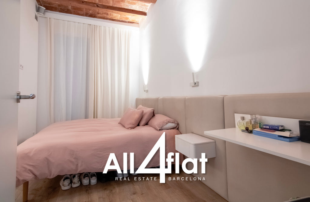 C/ Comte Urgell - Ref: 000003D