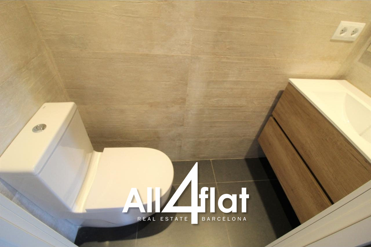 C/ Avinyó - Réf. : 00308H 