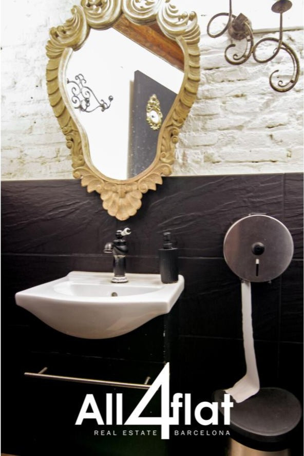 Avda Josep Tarradellas - Ref: 002744