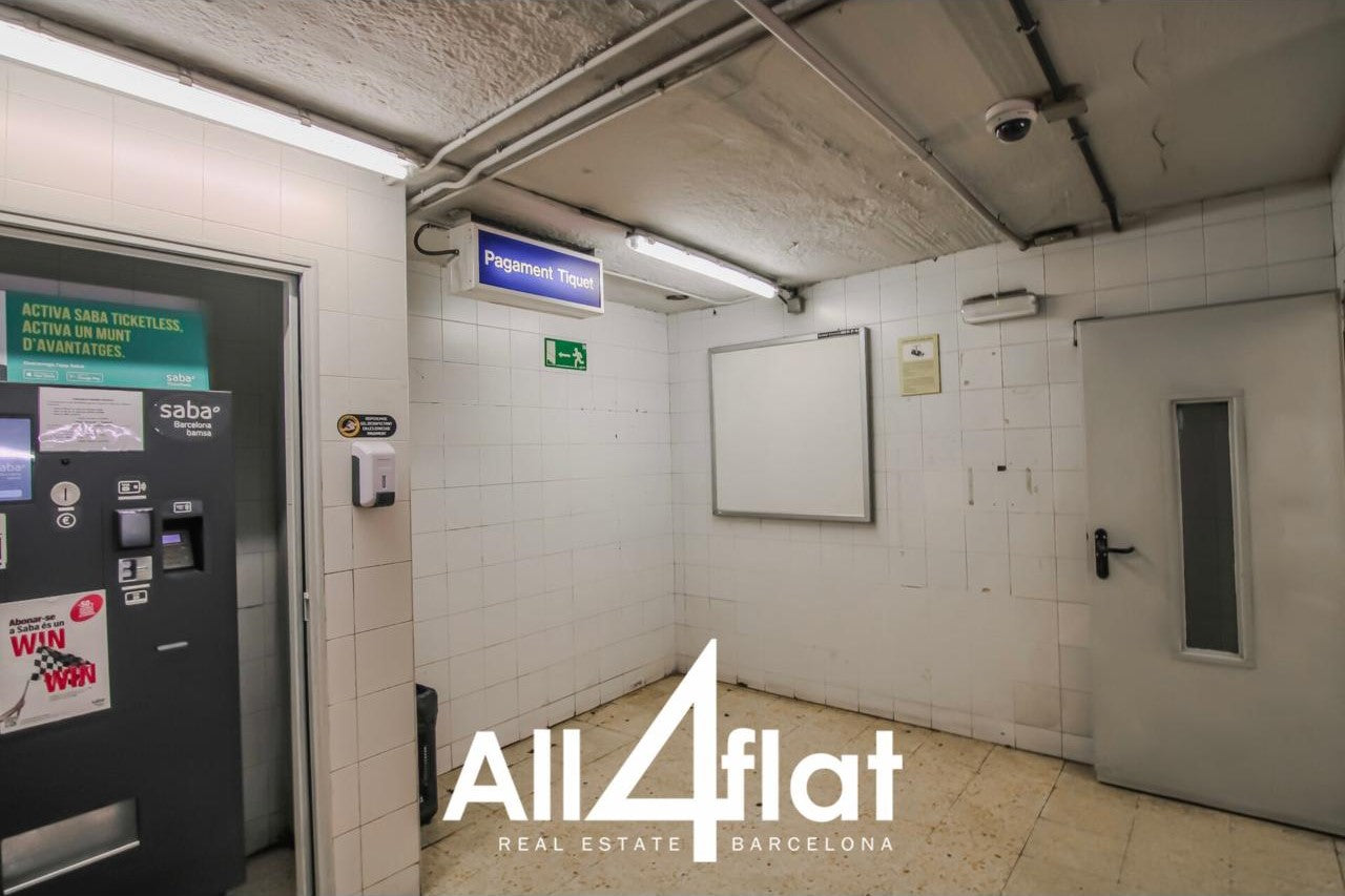 C/ Comte d´Urgell - Ref: 003340A