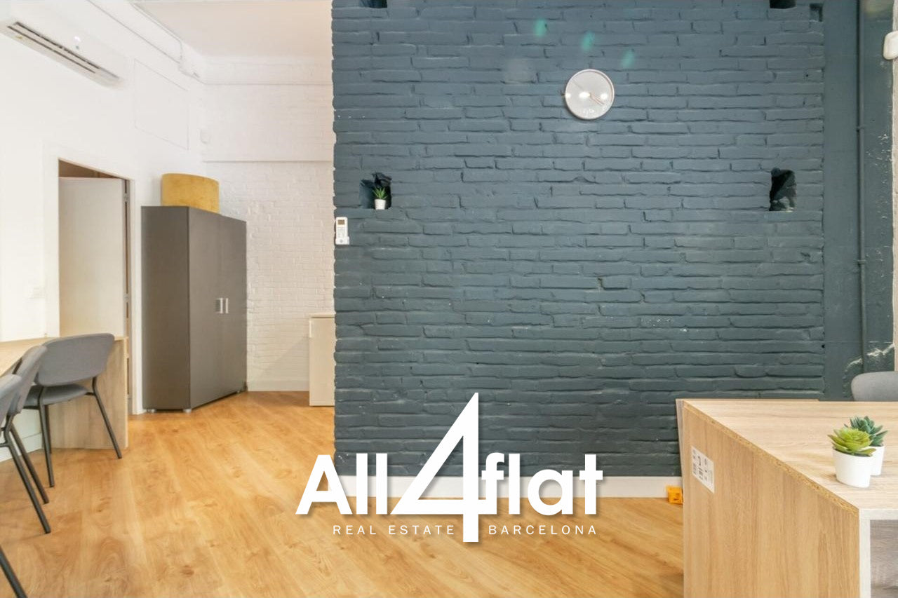 C/ Viladomat  - Ref: 001558E