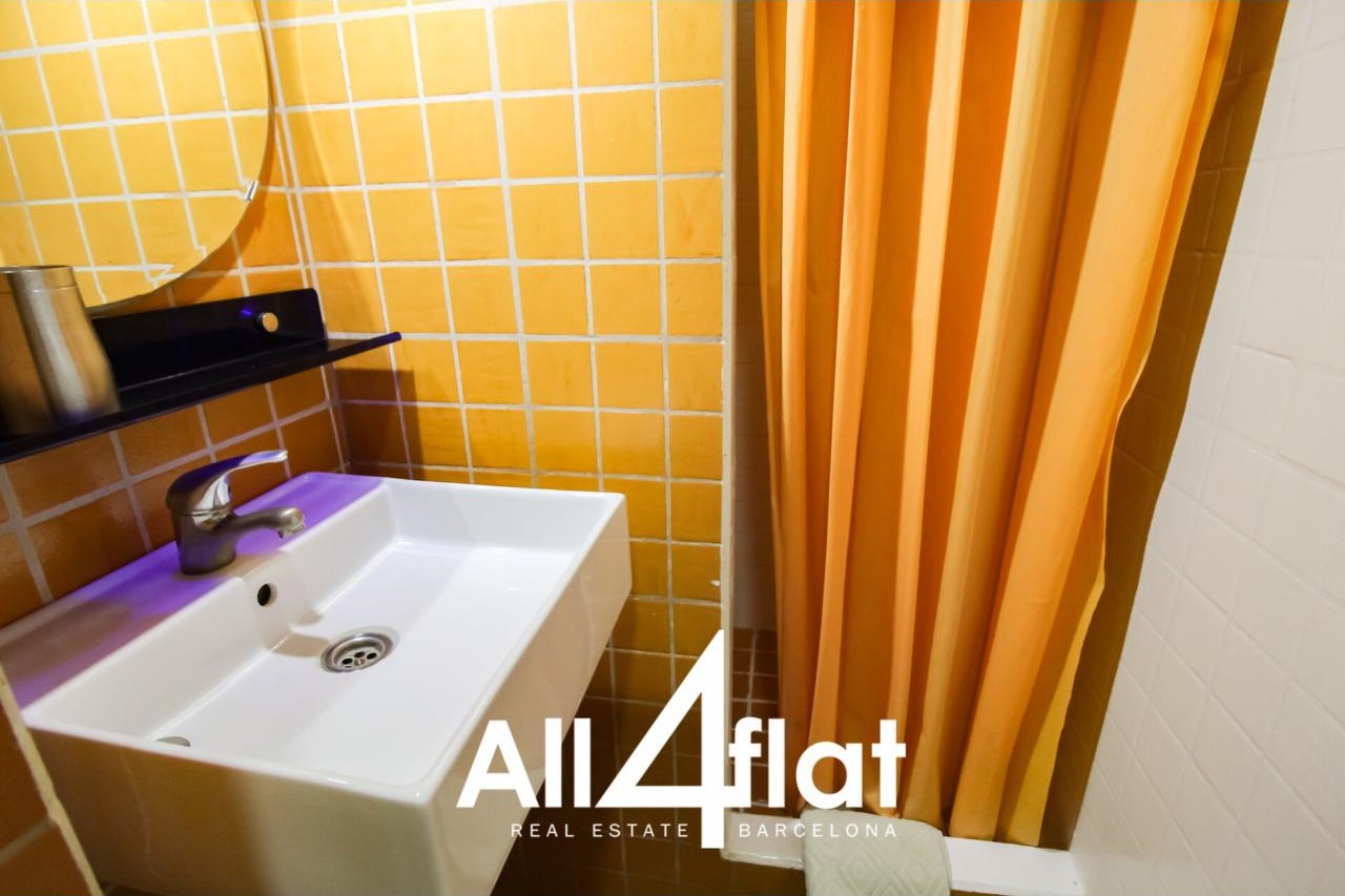 C/ Joaquin Costa - Ref: 000639K 