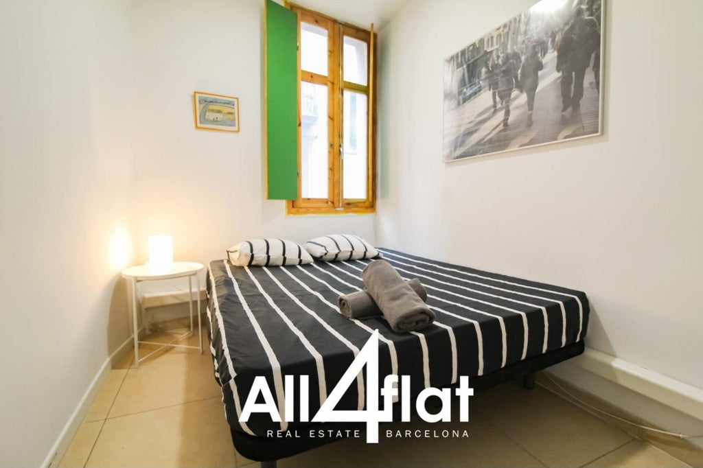 C/ Joaquin Costa - Ref: 000639K 